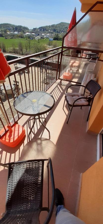 Hotel Felicia Kaluža Dış mekan fotoğraf