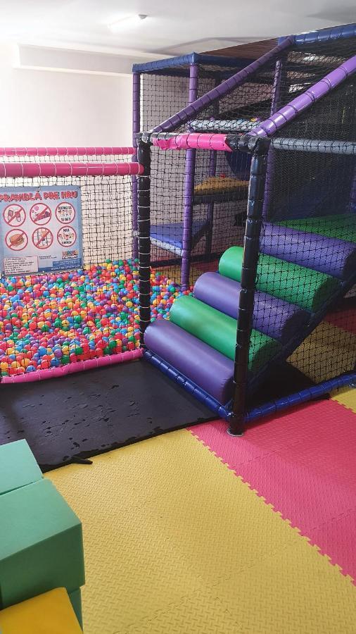 Hotel Felicia Kaluža Dış mekan fotoğraf
