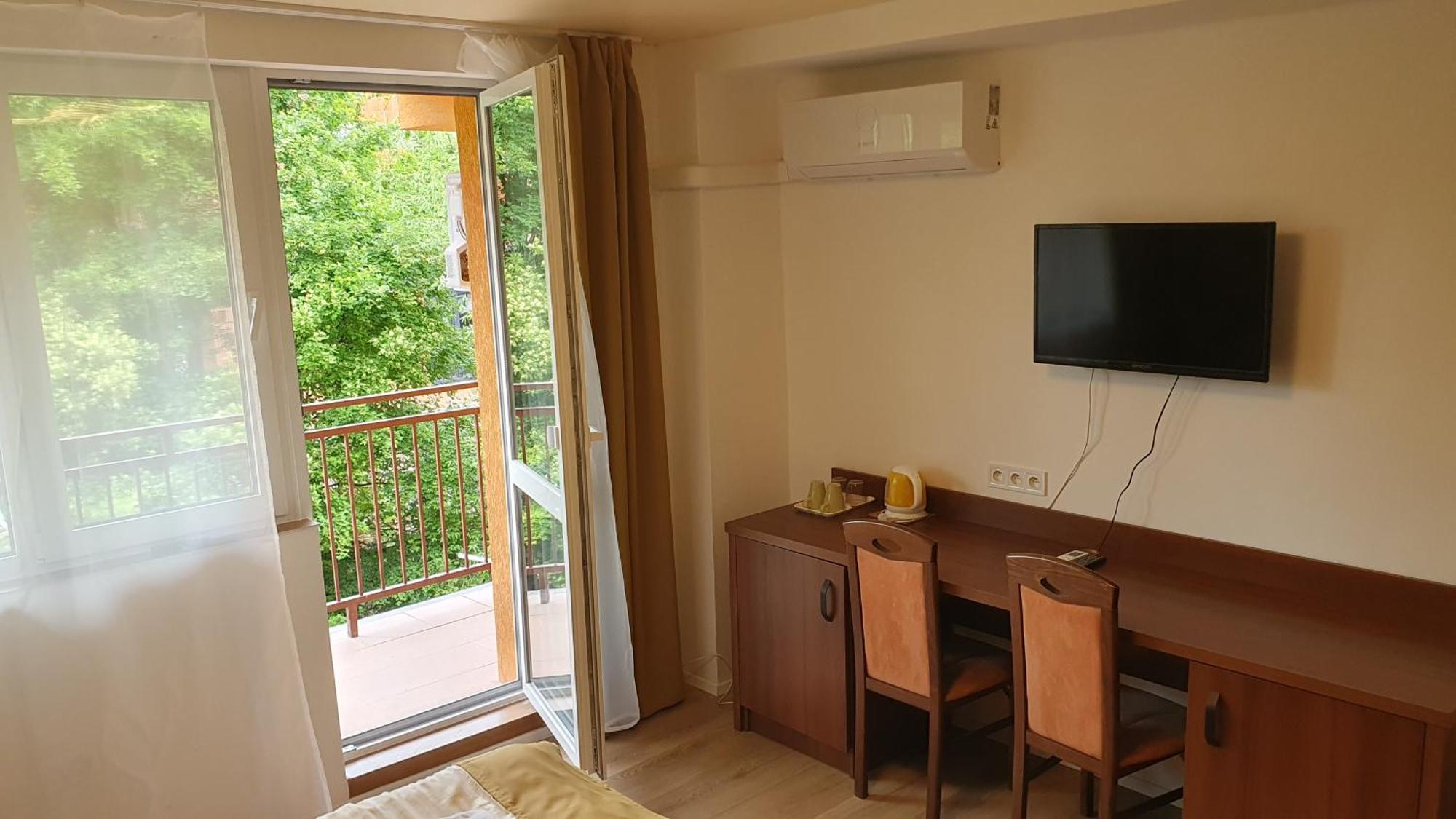 Hotel Felicia Kaluža Dış mekan fotoğraf