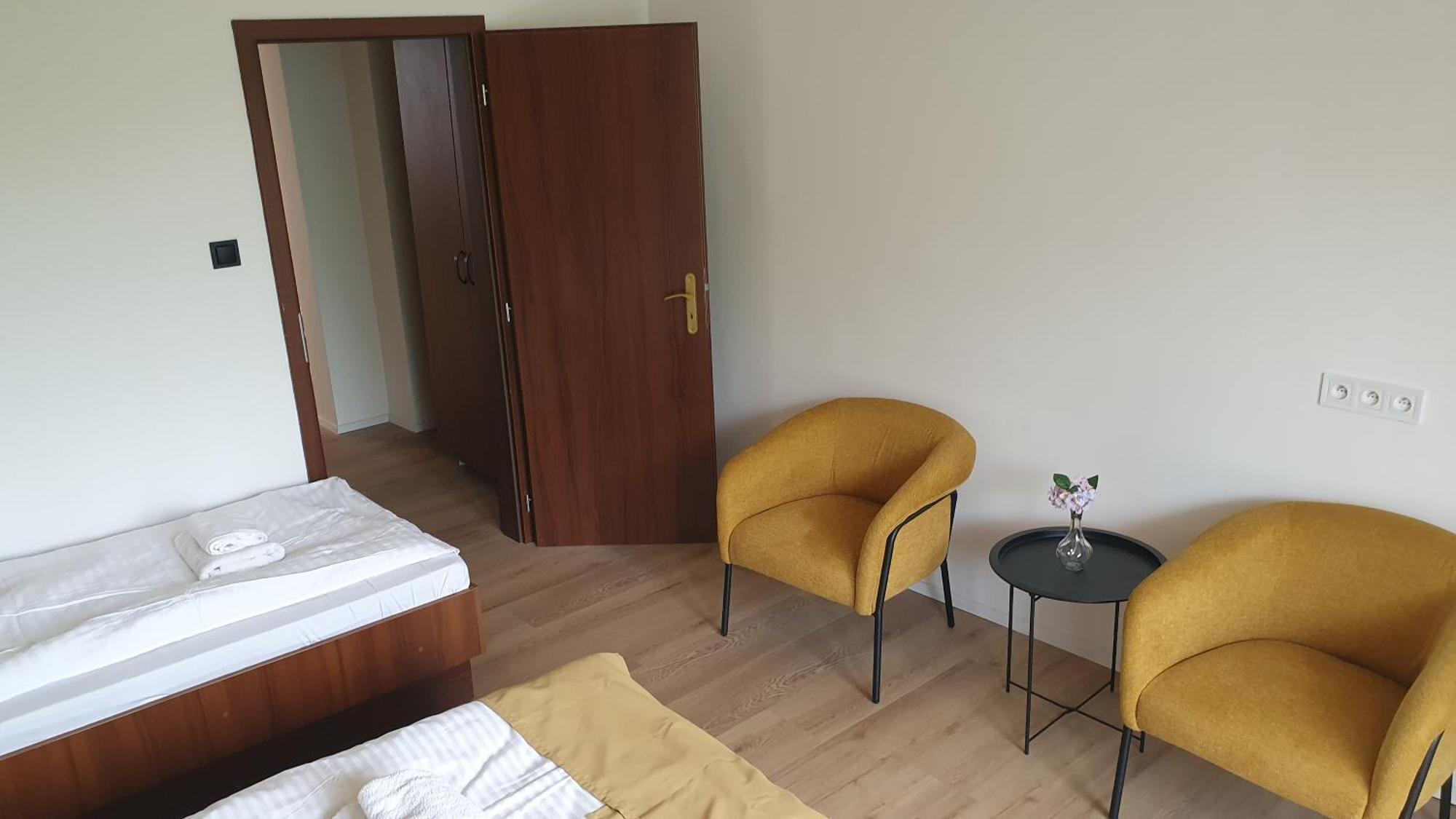 Hotel Felicia Kaluža Dış mekan fotoğraf