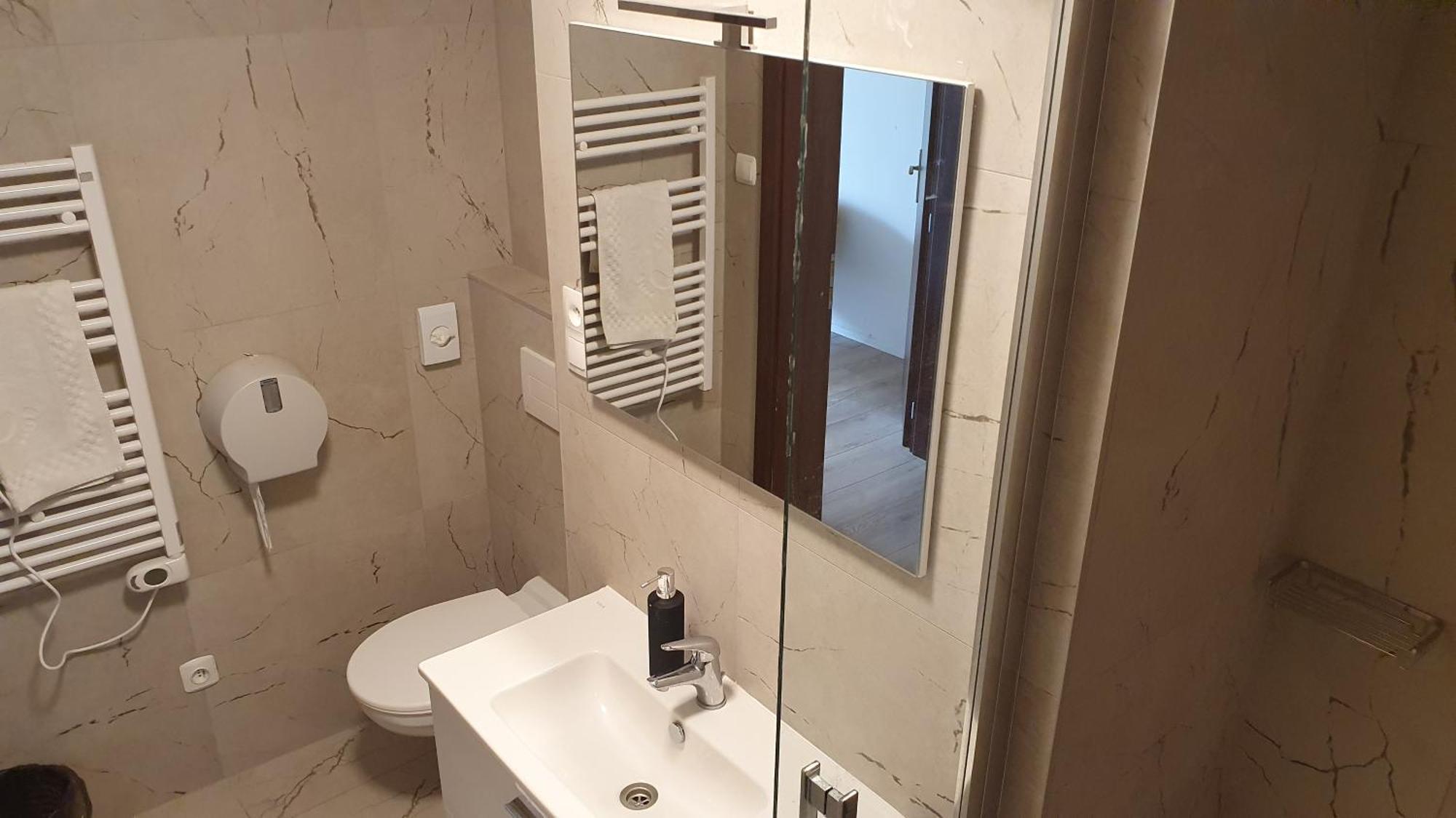 Hotel Felicia Kaluža Dış mekan fotoğraf